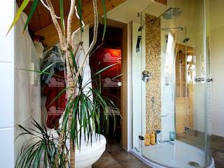 Blockhaus Alicante von LéonWood® Holz-Blockhaus Bausatzhaus ab 164147€, Blockhaus Innenansicht 3