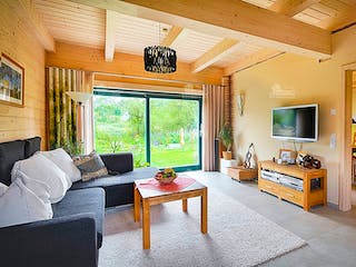 Blockhaus Alpina One von LéonWood® Holz-Blockhaus Bausatzhaus ab 134566€, Blockhaus Innenansicht 1
