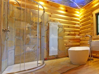 Blockhaus Elch von LéonWood® Holz-Blockhaus Bausatzhaus ab 114900€, Blockhaus Innenansicht 6