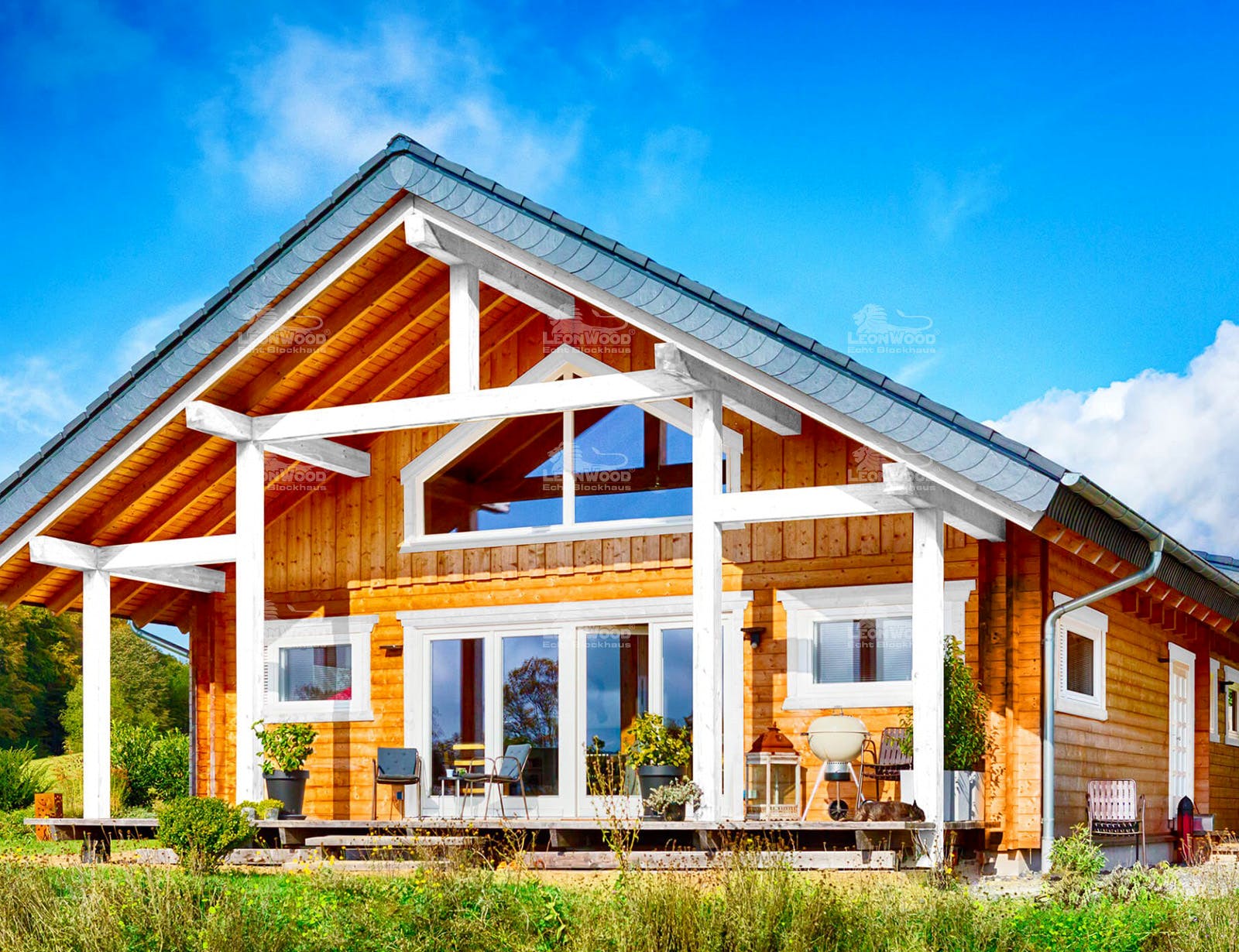 Blockhaus Espoo 108 von LéonWood® Holz-Blockhaus Bausatzhaus ab 150567€, Blockhaus Außenansicht 1