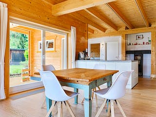 Blockhaus Flatwood Green 90 von LéonWood® Holz-Blockhaus Bausatzhaus ab 120466€, Blockhaus Innenansicht 3