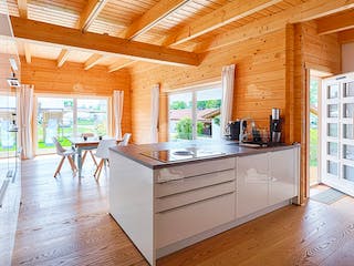 Blockhaus Flatwood Green 90 von LéonWood® Holz-Blockhaus Bausatzhaus ab 120466€, Blockhaus Innenansicht 4