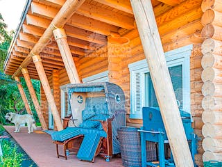 Blockhaus Mikado bel Etage von LéonWood® Holz-Blockhaus Bausatzhaus ab 156532€, Blockhaus Außenansicht 3
