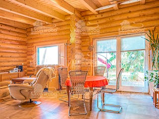 Blockhaus Mikado bel Etage von LéonWood® Holz-Blockhaus Bausatzhaus ab 156532€, Blockhaus Innenansicht 1