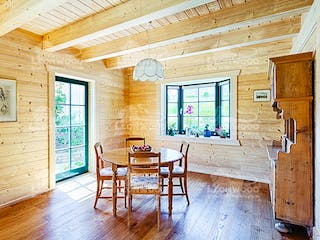 Blockhaus Vikkinghus von LéonWood® Holz-Blockhaus Bausatzhaus ab 153900€, Blockhaus Innenansicht 3