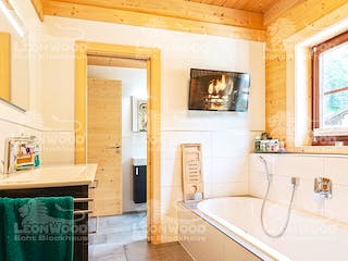 Blockhaus Villa Siena von LéonWood® Holz-Blockhaus Bausatzhaus ab 202283€, Blockhaus Innenansicht 7