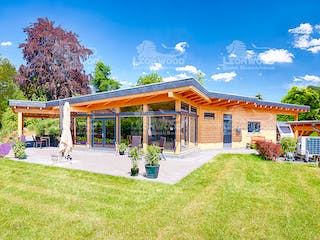 Blockhaus Westwind von LéonWood® Holz-Blockhaus Bausatzhaus ab 131708€, Blockhaus Außenansicht 1