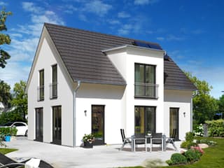 Massivhaus Lichthaus 121 Style von Town & Country Haus Deutschland, Satteldach-Klassiker Außenansicht 1