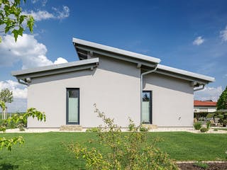 Fertighaus Bungalow Pultdach 145 von LUXHAUS, Bungalow Außenansicht 2