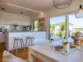 Fertighaus Satteldach Landhaus 138 von LUXHAUS, Satteldach-Klassiker Innenansicht 2