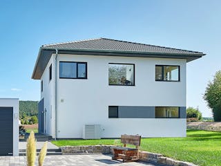 Fertighaus Walmdach 160 von LUXHAUS Schlüsselfertig ab 505000€, Stadtvilla Außenansicht 2