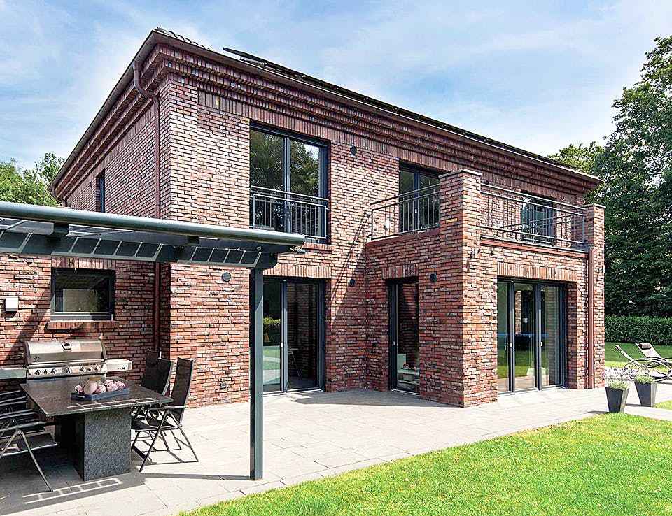 Massivhaus Dorn von Mammen Bauunternehmen, Stadtvilla Außenansicht 1