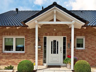 Massivhaus Ipsen von Mammen Bauunternehmen, Bungalow Außenansicht 5