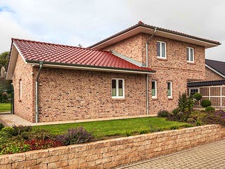 Massivhaus Pohl von Mammen Bauunternehmen, Stadtvilla Außenansicht 2