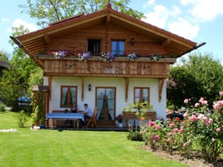 Fertighaus Maria von Ludwig Andrä Holzbau Schlüsselfertig ab 188466€, Satteldach-Klassiker Außenansicht 4