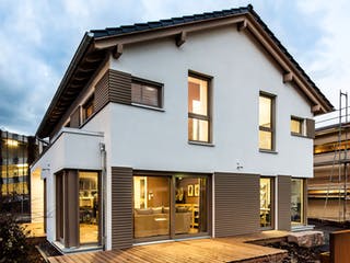 Fertighaus MH Fellbach - MEDLEY 3.0 von FingerHaus, Satteldach-Klassiker Außenansicht 2