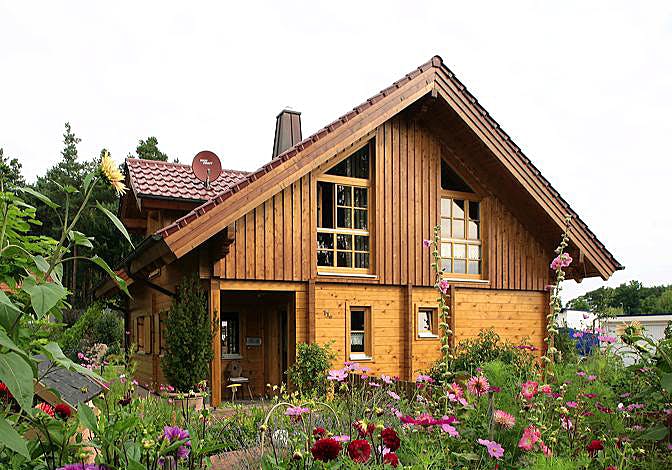 Blockhaus Mehlingen von Rems-Murr-Holzhaus Schlüsselfertig ab 509000€, Satteldach-Klassiker Außenansicht 1