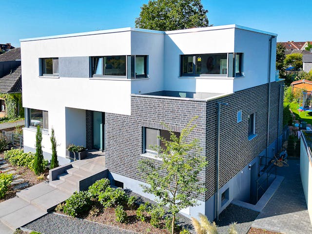 Fertighaus Bauhaus-Familienvilla von Meisterstück-HAUS, Cubushaus Außenansicht 1