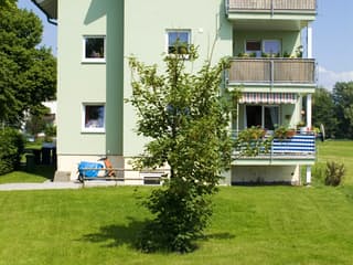 Fertighaus MFH Coburg von Albert Haus, Satteldach-Klassiker Außenansicht 2