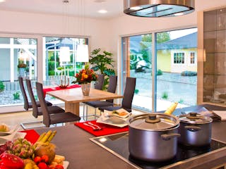 Fertighaus MH Mannheim - FUTURE von Fertighaus WEISS Schlüsselfertig ab 573160€, Satteldach-Klassiker Innenansicht 4