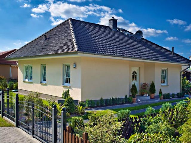 Massivhaus Bungalow Rerik von ROTH-MASSIVHAUS, Bungalow Außenansicht 2