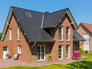 Massivhaus Kapitänshaus 150 von ECO System HAUS, Satteldach-Klassiker Außenansicht 3