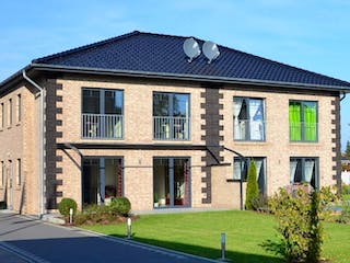 Massivhaus TWINTOWN von Kagebau, Außenansicht 2