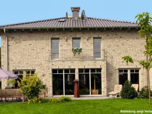 Massivhaus Villa Frankfurt von Elm Bau - Massiv- und Holzrahmenhäuser, Stadtvilla Außenansicht 1