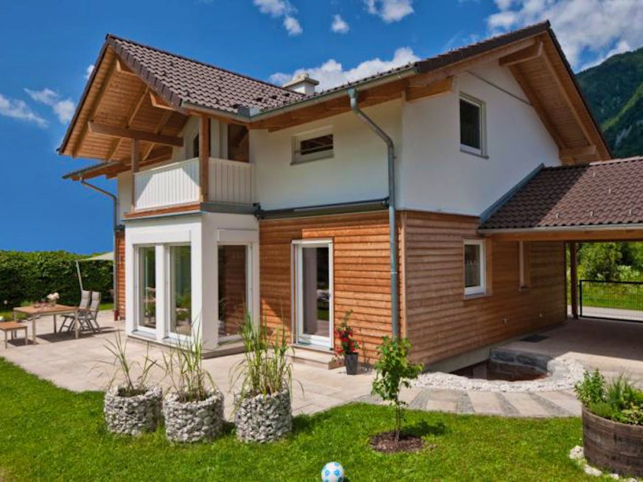 Fertighaus Vitalhaus Bad Reichenhall von Regnauer Hausbau Schlüsselfertig ab 481000€,  Außenansicht 1