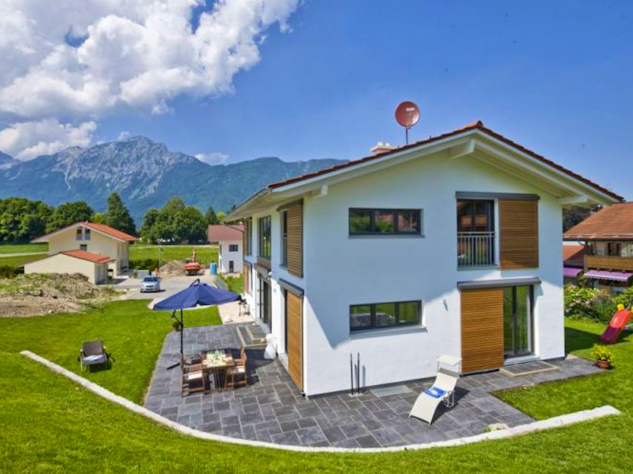 Fertighaus Vitalhaus Bayerisch Gmain von Regnauer Hausbau Schlüsselfertig ab 572475€, Außenansicht 1