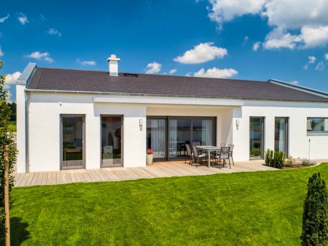 Fertighaus Vitalhaus Klosterberg von Regnauer Hausbau,  Außenansicht 2