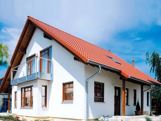 Fertighaus Musterhaus FAMILY CLASSIC von Fertighaus WEISS Schlüsselfertig ab 236000€, Satteldach-Klassiker Außenansicht 2