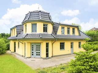 Fertighaus Modell 1.218 von Elbe-Haus, Stadtvilla Außenansicht 1