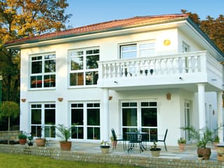 Fertighaus Modell 6.170 von Elbe-Haus, Stadtvilla Außenansicht 1