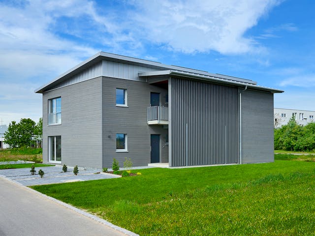 Fertighaus Münch - Kundenhaus von Bau-Fritz Schlüsselfertig ab 870000€, Pultdachhaus Außenansicht 2