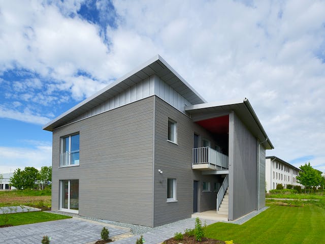 Fertighaus Münch - Kundenhaus von Bau-Fritz Schlüsselfertig ab 870000€, Pultdachhaus Außenansicht 4