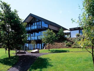 Fertighaus Musterhaus Gebhardshain II von DAVINCI HAUS, Fachwerk Außenansicht 1