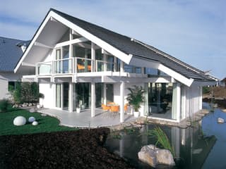 Fertighaus Musterhaus Poing von DAVINCI HAUS, Fachwerk Außenansicht 1