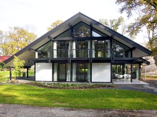 Fertighaus Musterhaus World of Living von DAVINCI HAUS, Fachwerk Außenansicht 1