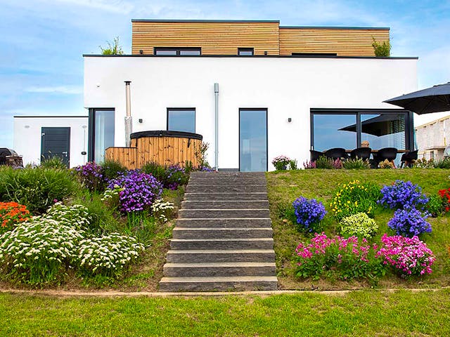 Massivhaus Bauhaus Mundt von MYMassivhaus, Cubushaus Außenansicht 1