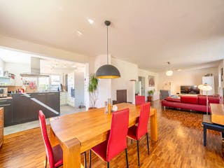 Massivhaus Massivhaus Thumann mit Erker und großer Erholungsoase von MYMassivhaus, Satteldach-Klassiker Innenansicht 2