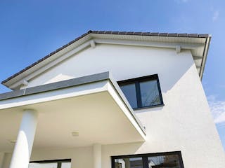 Massivhaus Passivhaus Biberach von MYMassivhaus, Satteldach-Klassiker Außenansicht 4