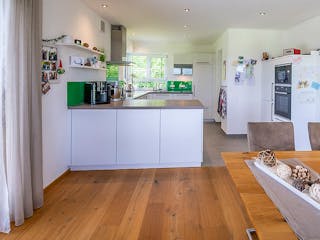 Massivhaus Passivhaus Hägele mit Lichthof von MYMassivhaus, Satteldach-Klassiker Innenansicht 3