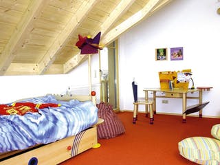 Blockhaus Wagner D139 von Frammelsberger R. Ingenieur-Holzbau, Satteldach-Klassiker Innenansicht 4