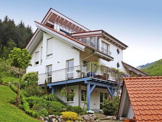 Blockhaus Müller D141 von Frammelsberger R. Ingenieur-Holzbau, Pultdachhaus Außenansicht 3