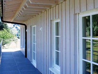 Blockhaus Högerich D208 von Frammelsberger R. Ingenieur-Holzbau, Satteldach-Klassiker Außenansicht 2