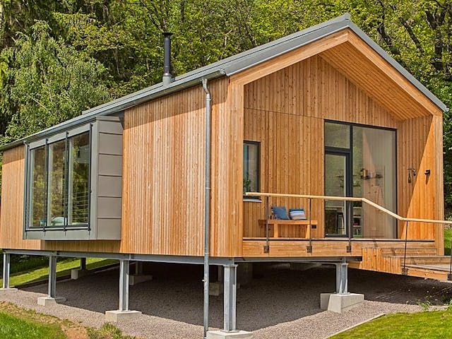 Fertighaus Haus Mori Raito von Naturholzhaus Bayern, Satteldach-Klassiker Außenansicht 1