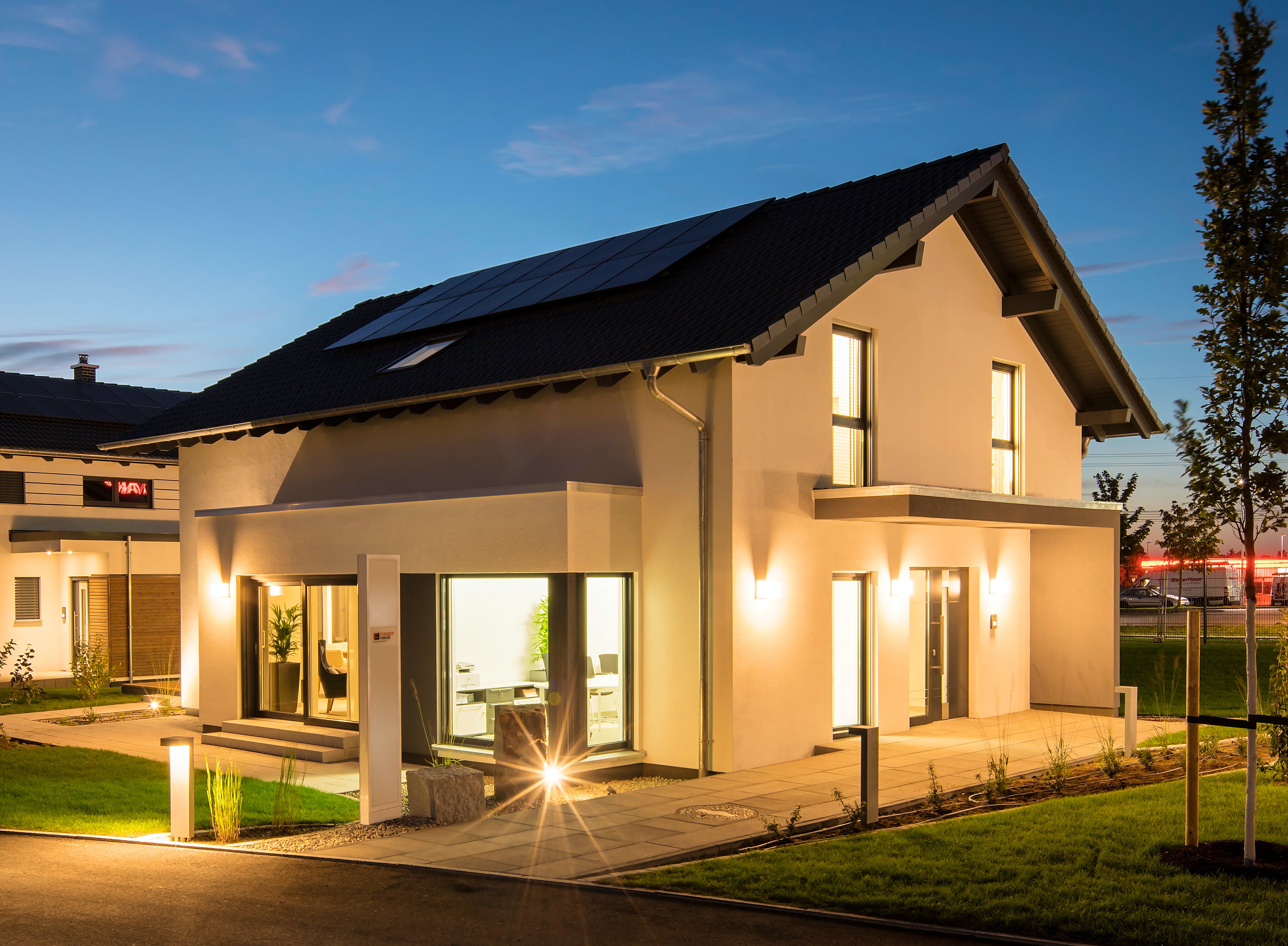 Fertighaus MH Günzburg - NEO von FingerHaus Schlüsselfertig ab 460251€, Satteldach-Klassiker Außenansicht 2