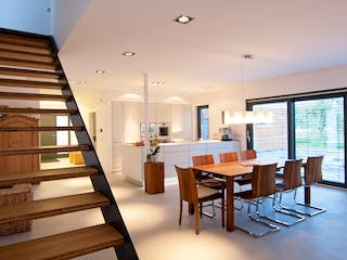 Fertighaus Neunecker von Holzhaus Rosskopf Schlüsselfertig ab 598000€, Cubushaus Innenansicht 3