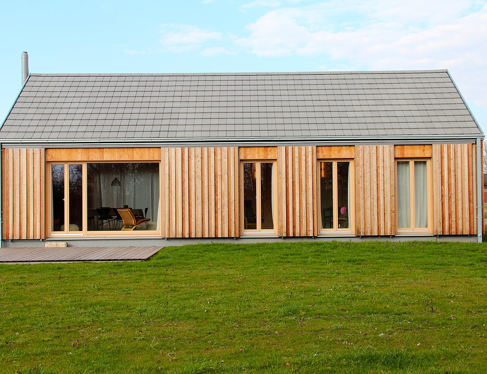 Fertighaus Haus Meyer von Gebrüder Noack Holzbau Schlüsselfertig ab 310000€, Bungalow Außenansicht 1